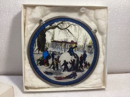 The Metropolitan Museum Of Art New York Round Hanging Stain Glass Plaque - £53.71 GBP