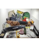 Huge Lot Of Hunting Accessories, Belts, Shoulder Pads, Straps, Locks, Ca... - $2,751.43 MXN