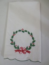 4 Vtg Christmas Holiday Table Napkins Cloth Wreath Holly Embroidery 19 x 14 - £15.62 GBP