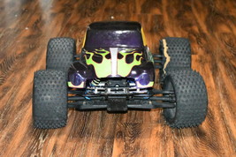 Traxxas Stampede GRAVE DIGGER 1/10 2wd RC Monster Truck Car 10/20 515 - £287.49 GBP