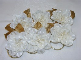 Vintage Handmade Napkin Rings Set of 6  Silky Cream Color w Shiny Stripe... - $368.72 MXN
