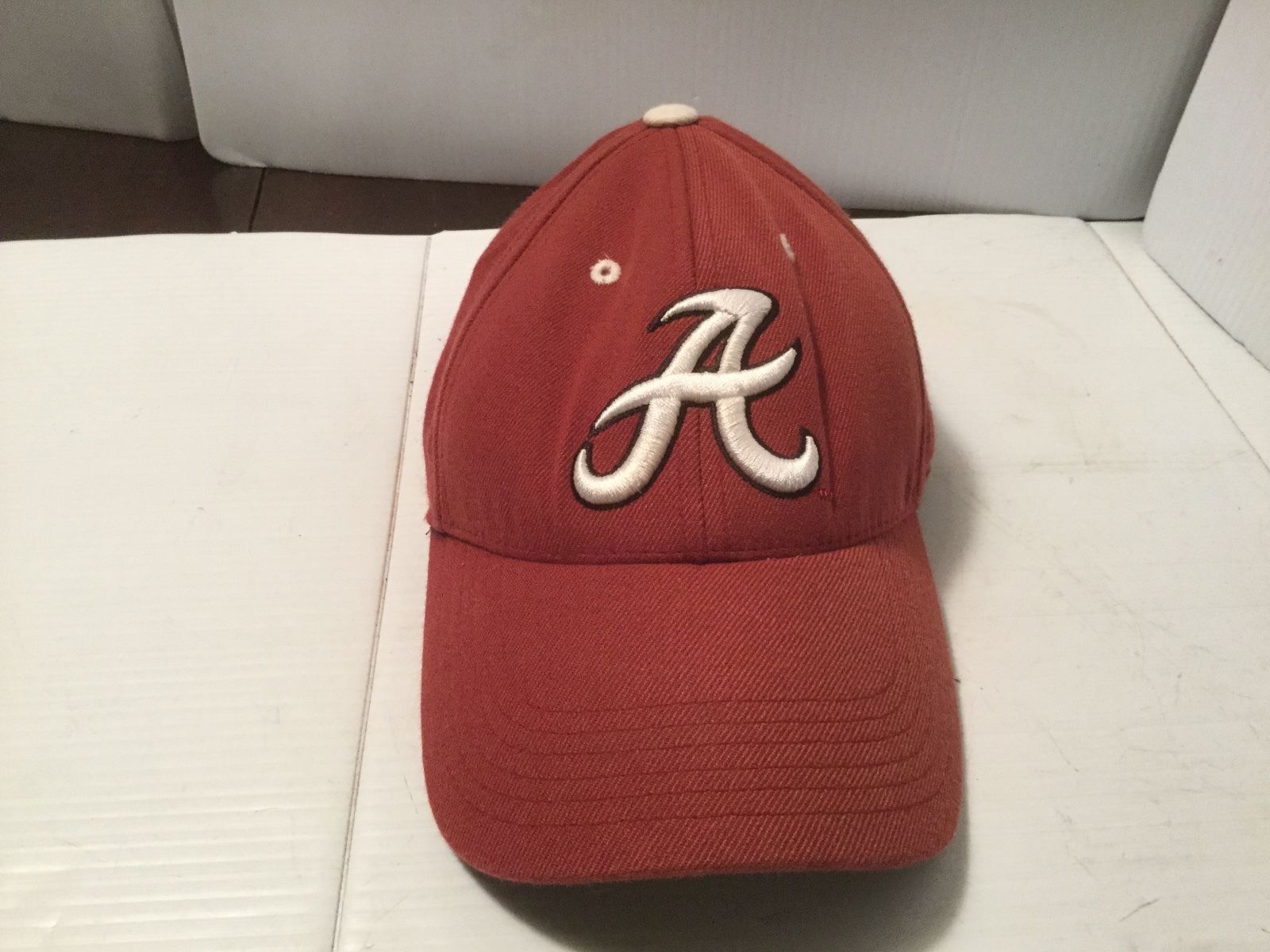 Primary image for Alabama Crimson Tide NCAA Adult One Fit Wool Blend Hat Cap Bama TOW A1