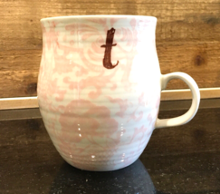 Anthropologie Home Grown Initial t Pink On White 14oz. Coffee Cup Mug - £14.86 GBP