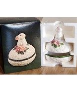 Vintage Avon 1982 Bunny Luv Hand Painted Ceramic Trinket Box Easter Rabb... - £11.99 GBP