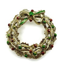 Vintage Gerry&#39;s Holiday Christmas Wreath Pin Brooch Gold Tone Red Green - £17.81 GBP