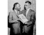 MARTIN LUTHER KING JR. SOCIAL JUSTICE AWARD 8X10 PUBLICITY PHOTO - $8.70