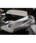 Women&#39;s wedding shoes Size 9 brand new - $13.99