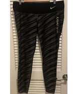 Nike Women’s Size XL Dri Fit Black/Gray Striped Leggings Yoga Running U.... - $41.01 CAD