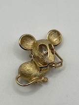 VINTAGE AVON MOUSE WITH MOVABLE GLASSES BROOCH PIN GOLD TONE RHINESTONE ... - £11.92 GBP