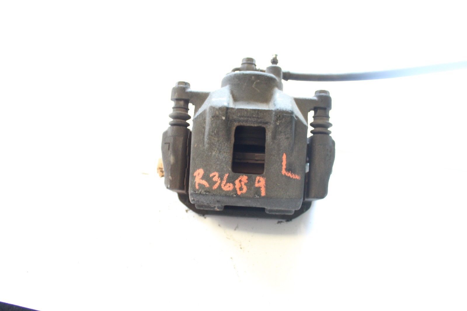 2001-2003 TOYOTA PRIUS FRONT LEFT BRAKE CALIPER  R3689 - $42.99