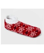 Women&#39;s Slipper Socks with Gripper Bottoms Red Snowflake Design A New Day - $12.26 CAD