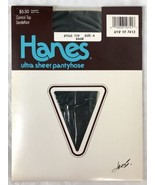 Hanes Ultra Sheer Control Top Pantyhose 710 Green Sage Size A NWT New - $216.02 MXN