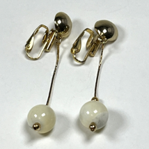 Vintage Mother of Pearl Bead Drop Dangle Earrings Gold Tone Clip On Uniq... - £22.41 GBP