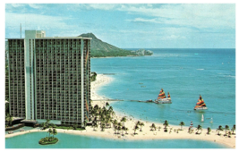 Hilton Hawaiian Village Sail Boats Diamond Head Hawaii Postcard - £5.54 GBP