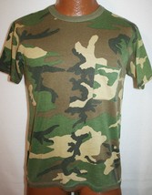 Vintage All Weather Camouflage Pocket Tee 50/50 T-SHIRT M Camo Made In Usa - £13.19 GBP