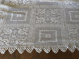 Vintage Hand Crocheted TableCloth Ecru 73X53 Cottage Core Shabby Chic Gran Milli - £27.28 GBP