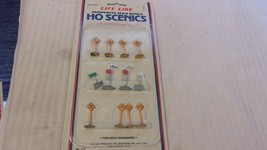 HO Scale Life-Like Package of 12 Road Signs #1115 BNOS - £15.98 GBP