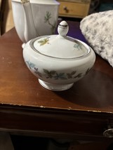 Fine China of Japan Co. VINTAGE Grapes Footed Sugar Dish with Lid 6701 - £11.28 GBP