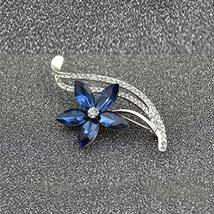 Marquise 2.50Ct Sapphire &amp; Simulated Diamond Floral Brooch925 Silver Gold Plated - £112.48 GBP