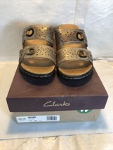 Clarks Lexi Laurel 7 1/2W 7 1/2R Slip On Pewter Sandals Comfort Slides Wedge - £19.73 GBP