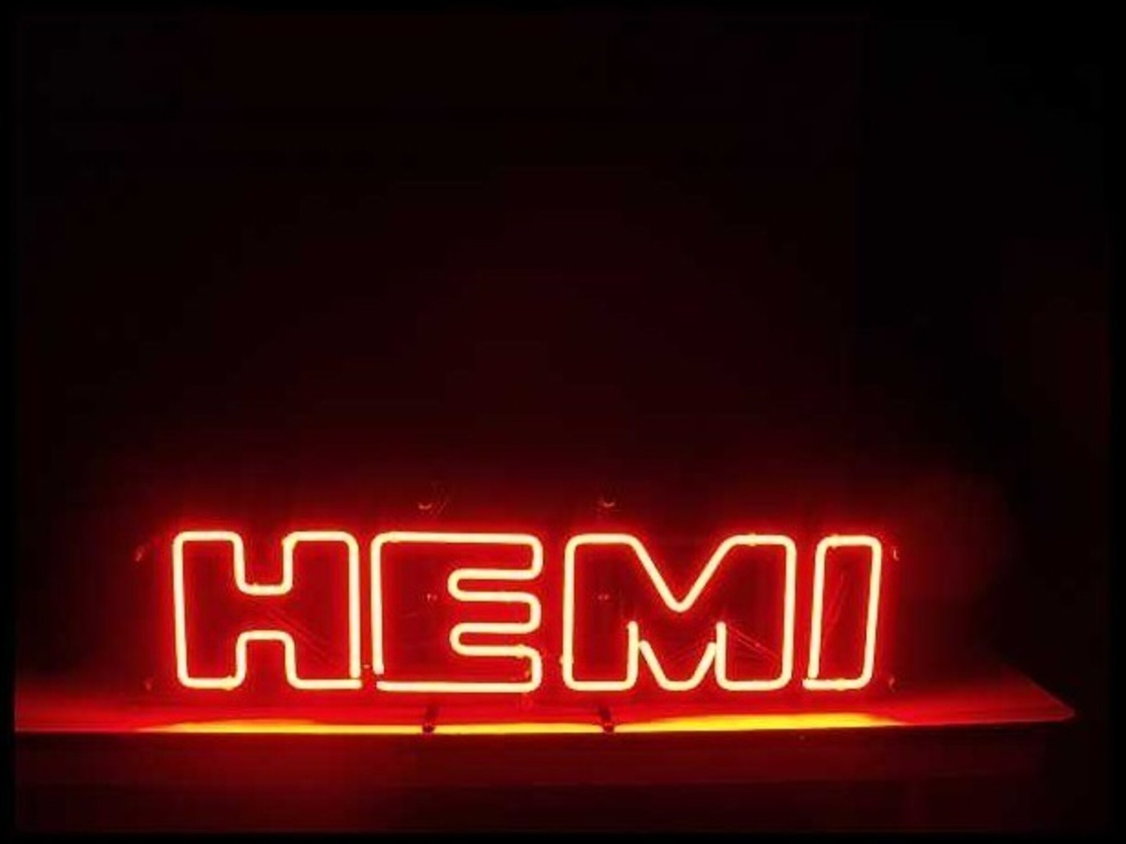 Hemi Car Racing Auto Neon Sign 16"x12" - $139.00