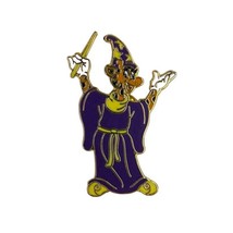 Geoffrey the Giraffe Pin Magician Wizard Toys R Us Lapel Pin Vintage New - $16.99