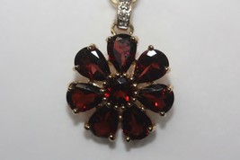 14K Yellow Gold Flower Design Garnet Diamond Pendant Charm For Necklace 4.1 Gram - £176.09 GBP