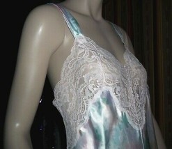 Vanity Fair NWT Floral Long Nightgown Negligee S Criss Cross Back Lace Cups - $79.19