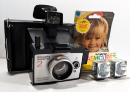 Vintage Polaroid Land Camera Square Shooter 2 W/ Two Flash Cubes &amp; Instructions - $15.50