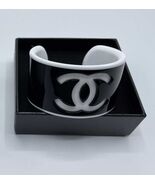 Chanel CC cuff in black and white resin Beautiful - $145.00
