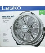 Lasko - 3300 - 20&quot; Deluxe Wind Machine Air Circulatory Portable Floor Fan - £62.50 GBP