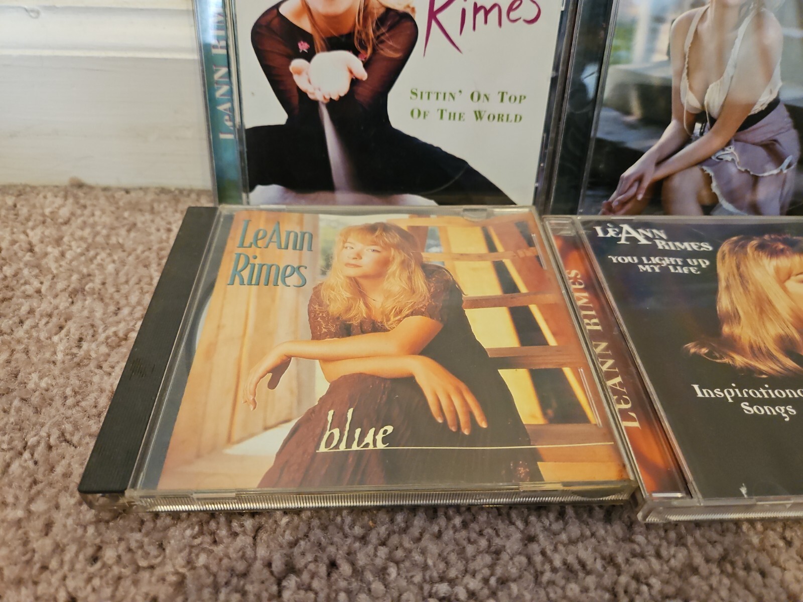 Lot de 4 CD LeAnn Rimes : Sittin' on Top of the World, This Woman, Blue, You Item image 4