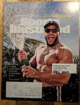 April 2022 Sports Illustrated Aaron Donald Cover - $27.71 MXN