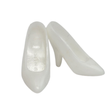VINTAGE 1990's 80's MATTEL BARBIE WHITE CLOSED TOE HIGH HEEL HEELS PLAST... - $4.75