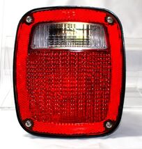 Mopar Jeep  55055270 Tail Stop Backup Lamp Tail Light RH OEM #678 - €16,07 EUR
