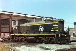 Belt Railway 533 EMD MP15 Locomotive Chicago Area 1 Color Negative 1970s - £3.50 GBP
