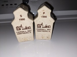 CERAMIC SALT &amp; PEPPER SHAKERS 1990 CARGILL INC EMMETSBURG IOWA ~ Vintage - $353.22 MXN