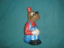 Vintage Walt Disney World Production Ceramic Goofy Hand Painted Statue - £19.98 GBP