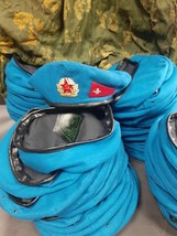 Soviet Russian Airborne VDV Margelov Blue Beret Hat cockade, Original Vintage. - £29.10 GBP