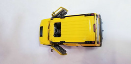 Yellow Hummer scale 1/27 Maisto Hummer H2 toy display 1:26 - £23.67 GBP