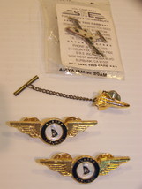 MIXED LOT OF HAT PINS - ALASKA AIRLINES JET CUFF LINK - $426.37 MXN