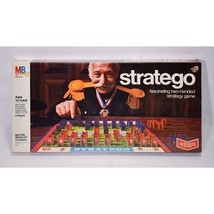 Sealed Complete Vintage 1977 Stratego Milton Bradley MB Board Game Strat... - $1,959.18 MXN