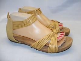 Giani Bernini Jahena Women Size 8 M Yellow Open Toe Strappy Casual Slide Sandals - £18.32 GBP