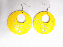 Boho Bright Yellow W Silver Glitter Hearts Wood Round Flat Hoop Wooden Earrings - £4.73 GBP