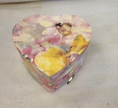 Heart Shaped Music Box Plays “These Are My Favorite Things&quot; - £19.26 GBP