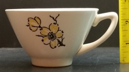  Vintage Yellow Blossom Tea Cup Made in USA - £2.33 GBP