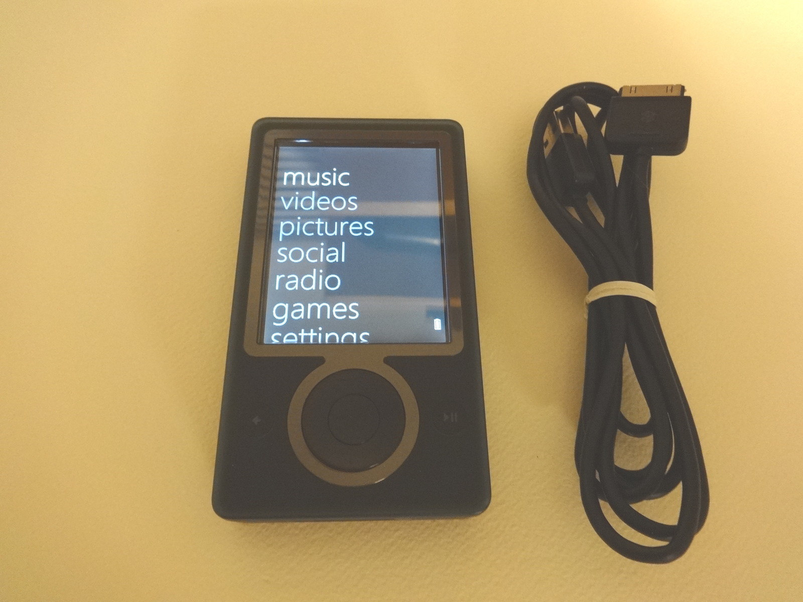 MICROSOFT   ZUNE  BLACK   30GB...NEW  HARD DRIVE...  			