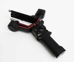 DJI RS 3 Handheld Professional Gimbal Stabalizer - Black image 3
