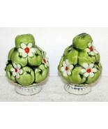 Vintage Set Enesco Japan E2664 Apple &amp; Daisy Salt &amp; Pepper Shakers ~ Label - £63.15 GBP