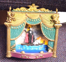 2006 Carlton Cards Phantom Of The Opera Collectible Ornament W/Music & Lights - $51.97